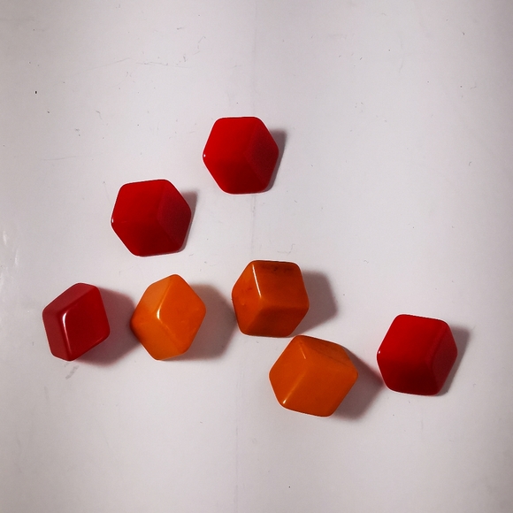 Vintage Two Dimensional Abstract Cube Lucite Buttons Lot of Seven - Picture 2 of 16